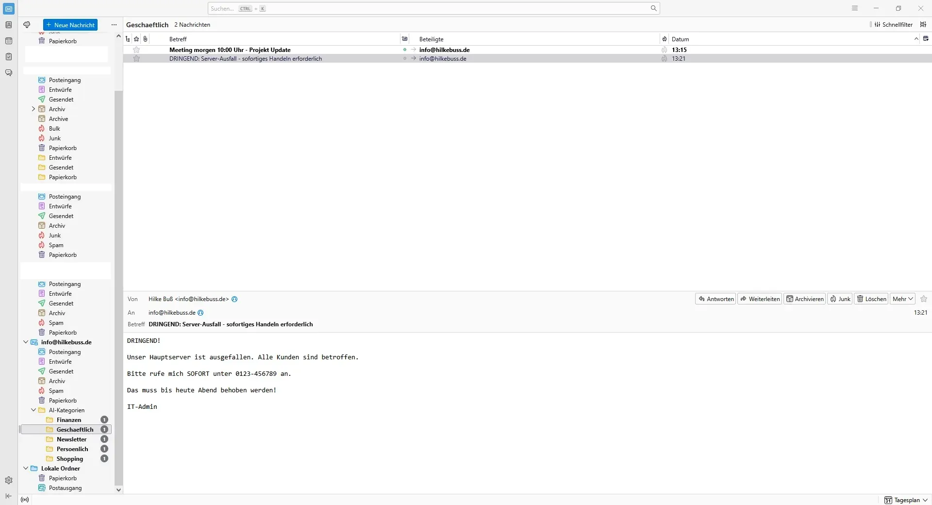 Thunderbird mit KI-Kategorieordnern und einer als geschäftlich einsortierten dringenden E-Mail zu einem Serverausfall
